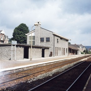 Yvoir - SNCB K04048-012.jpg